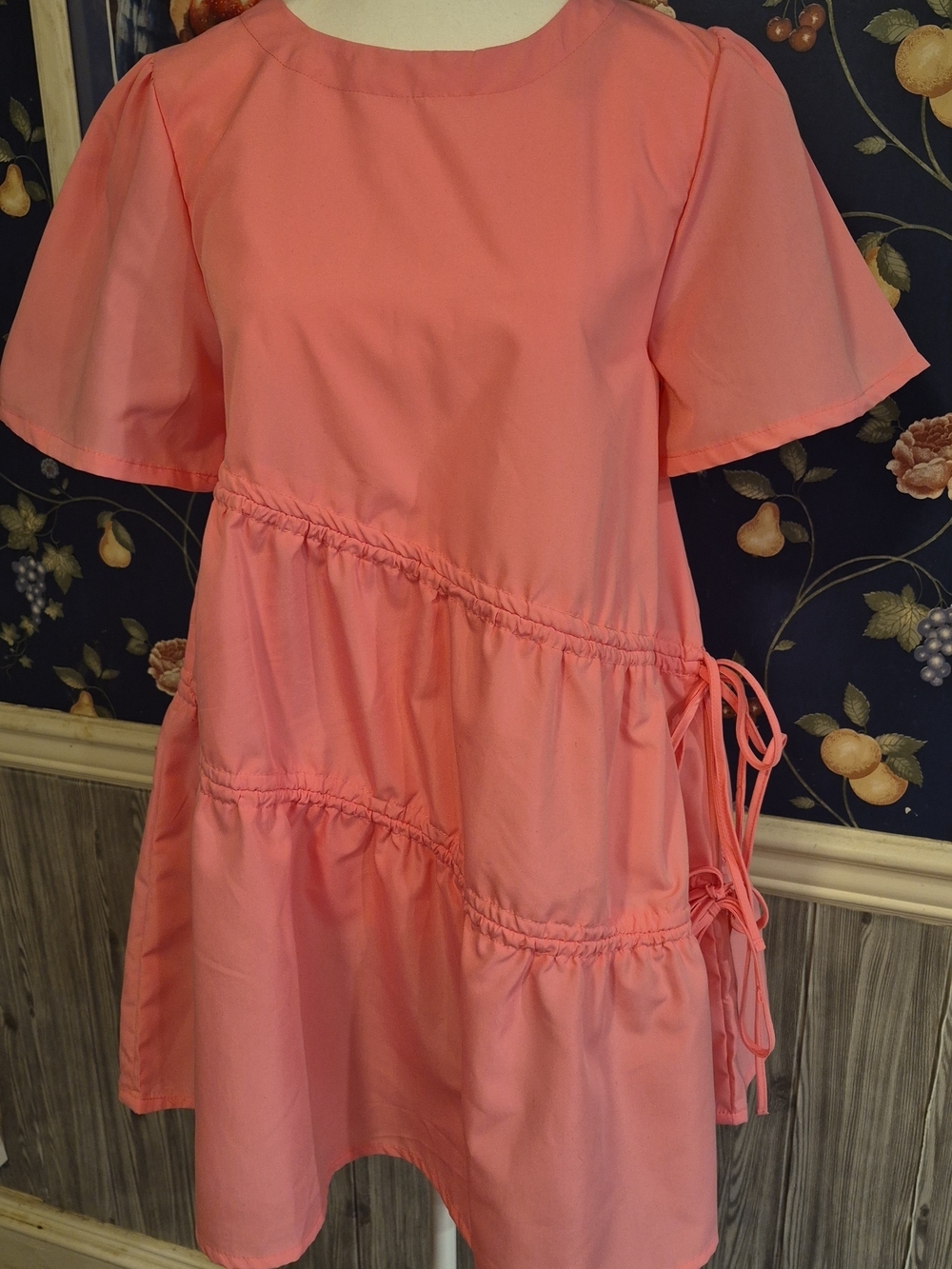 Women's Pink Short-Sleeve Tiered Mini Dress with Side Ties